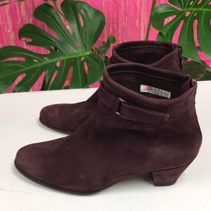 Arche sz 41 heeled ankle suede bootie PLUM zipper